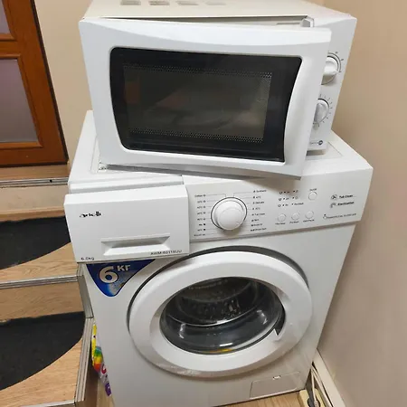 In The Center 1 * וארנה